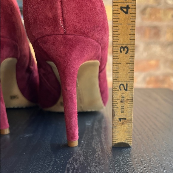 NWOT Vince Camuto Allost  Pointy Toe Bootie in Fired Brick - Size 7.5 - Picture 11 of 11